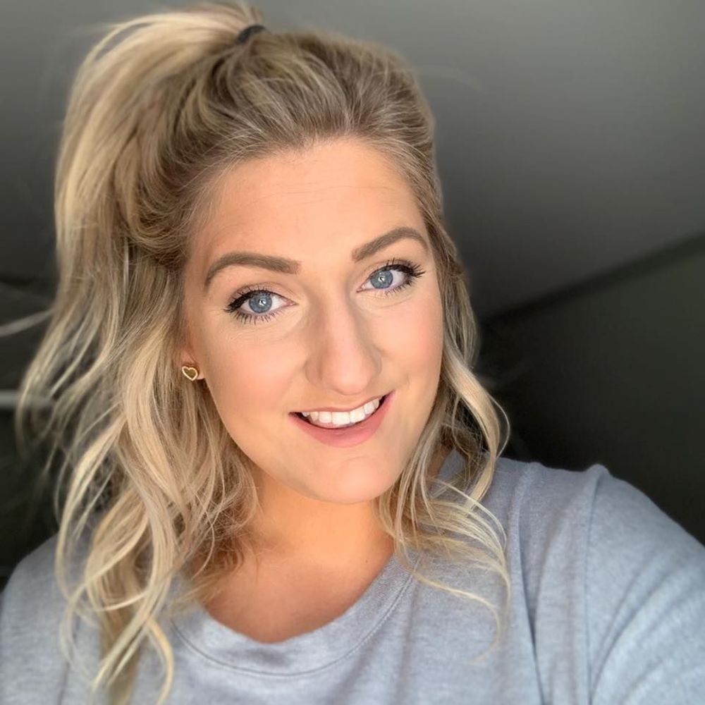 Meet your Posher, Christina